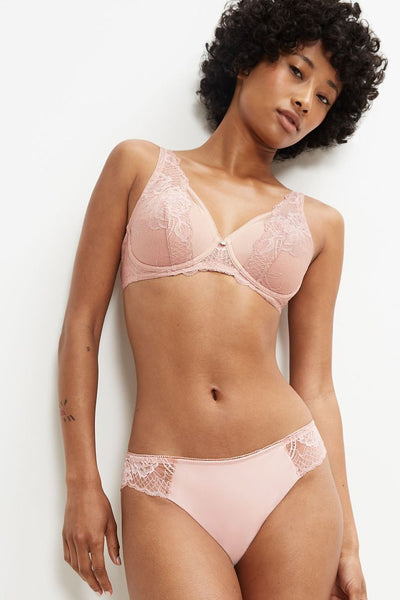  Culottes brésiliennes model 230045 Triumph 