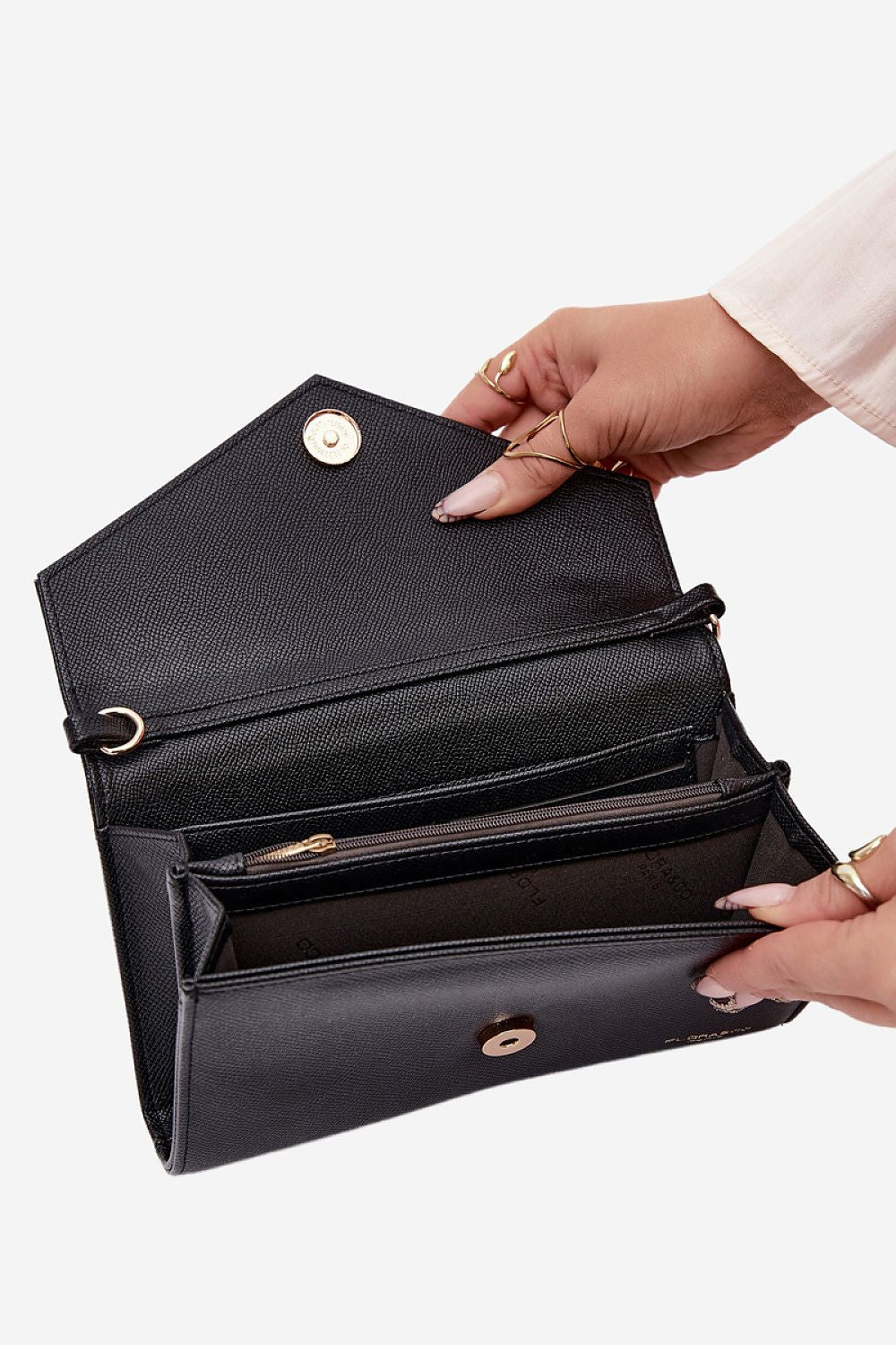 Sac pochette model 230343 Step in style