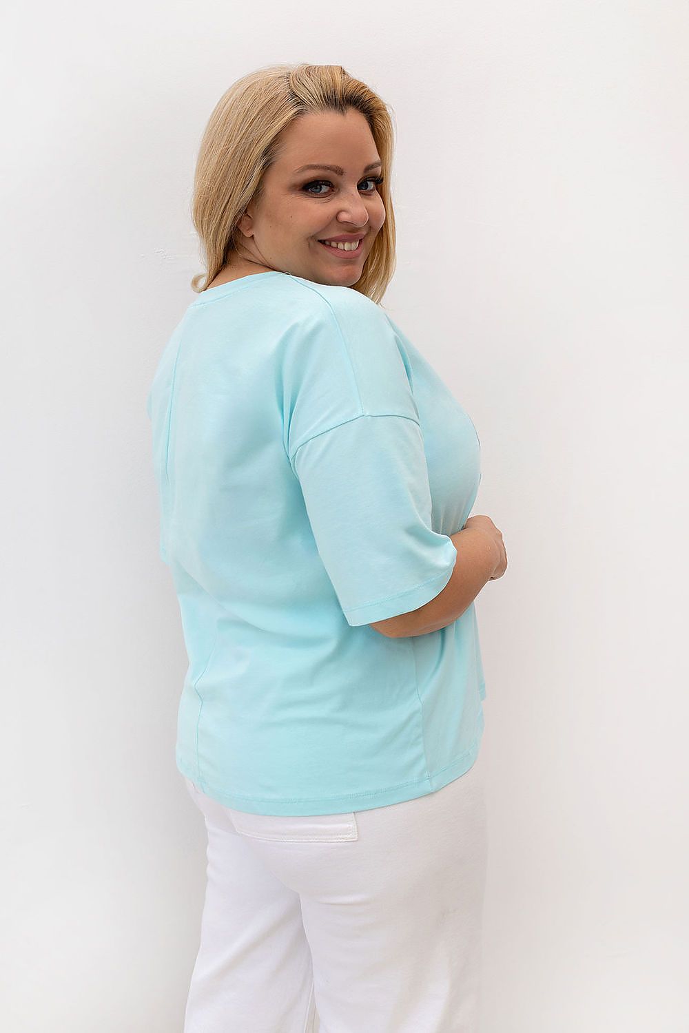 Plus size T-shirt model 230451 Relevance
