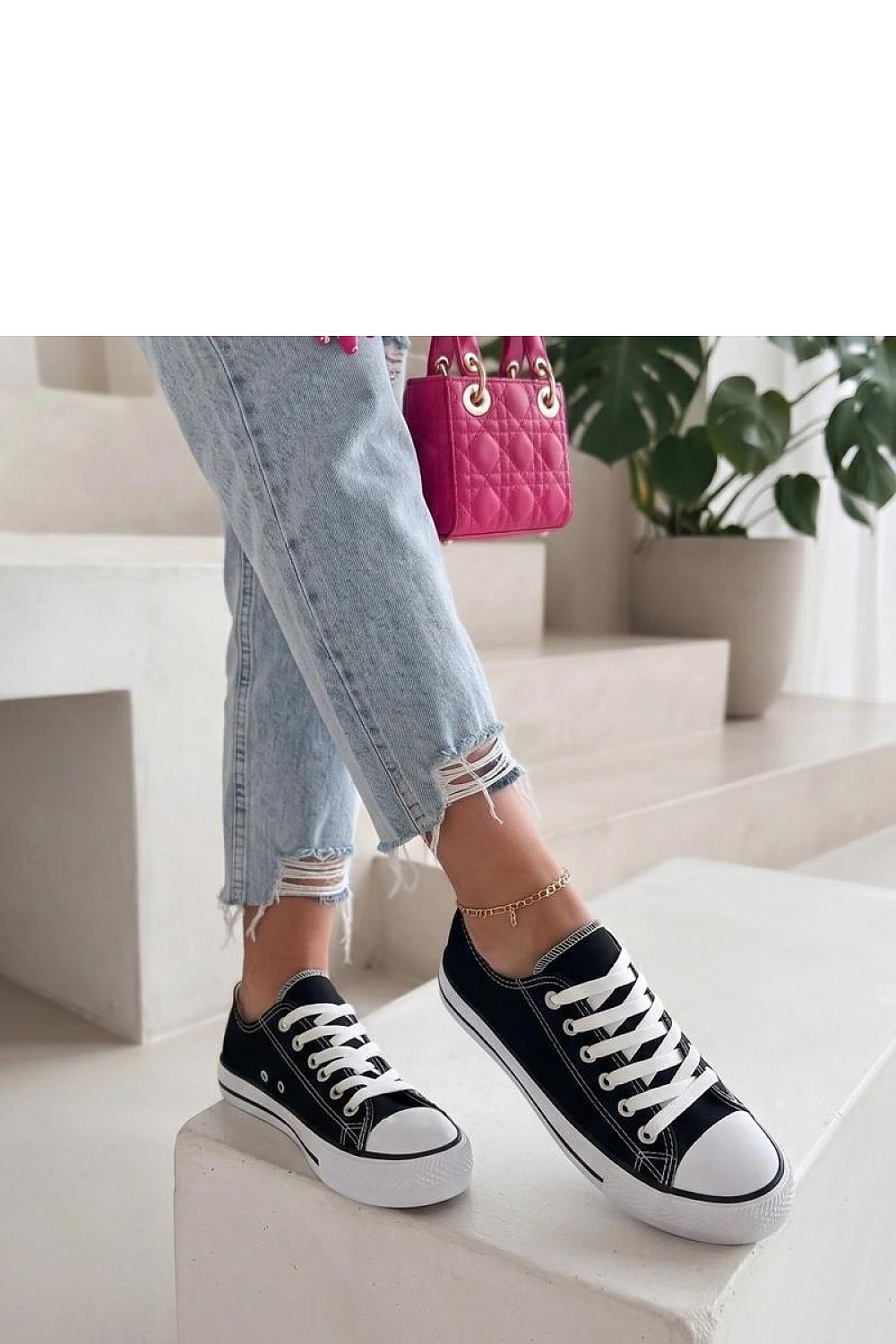 Baskets model 230475 Solea