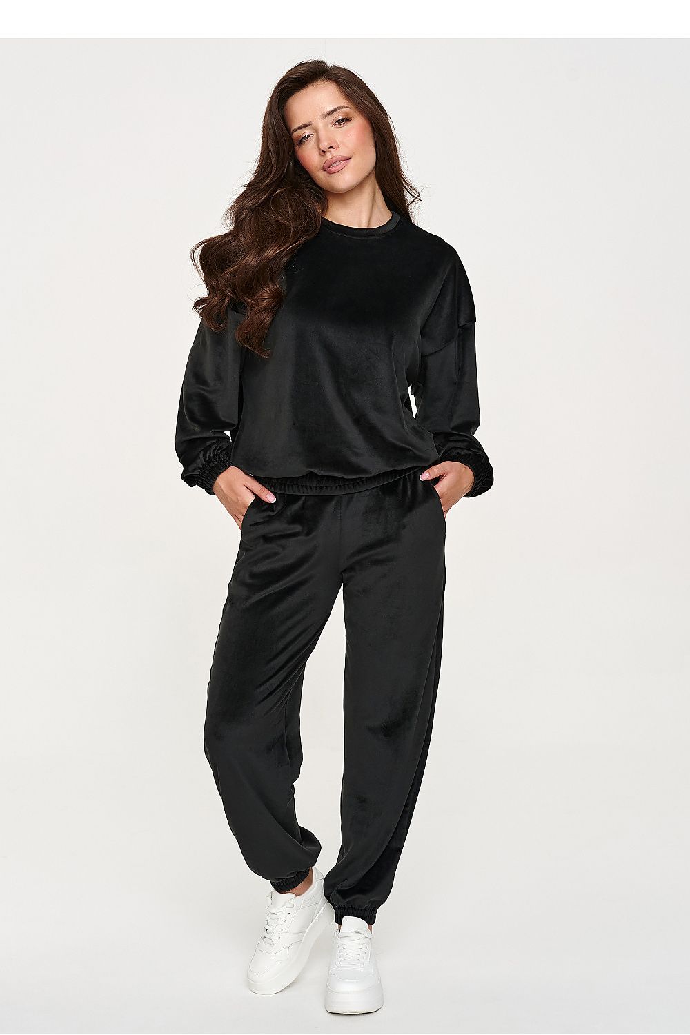 L`ensemble model 230823 Makadamia