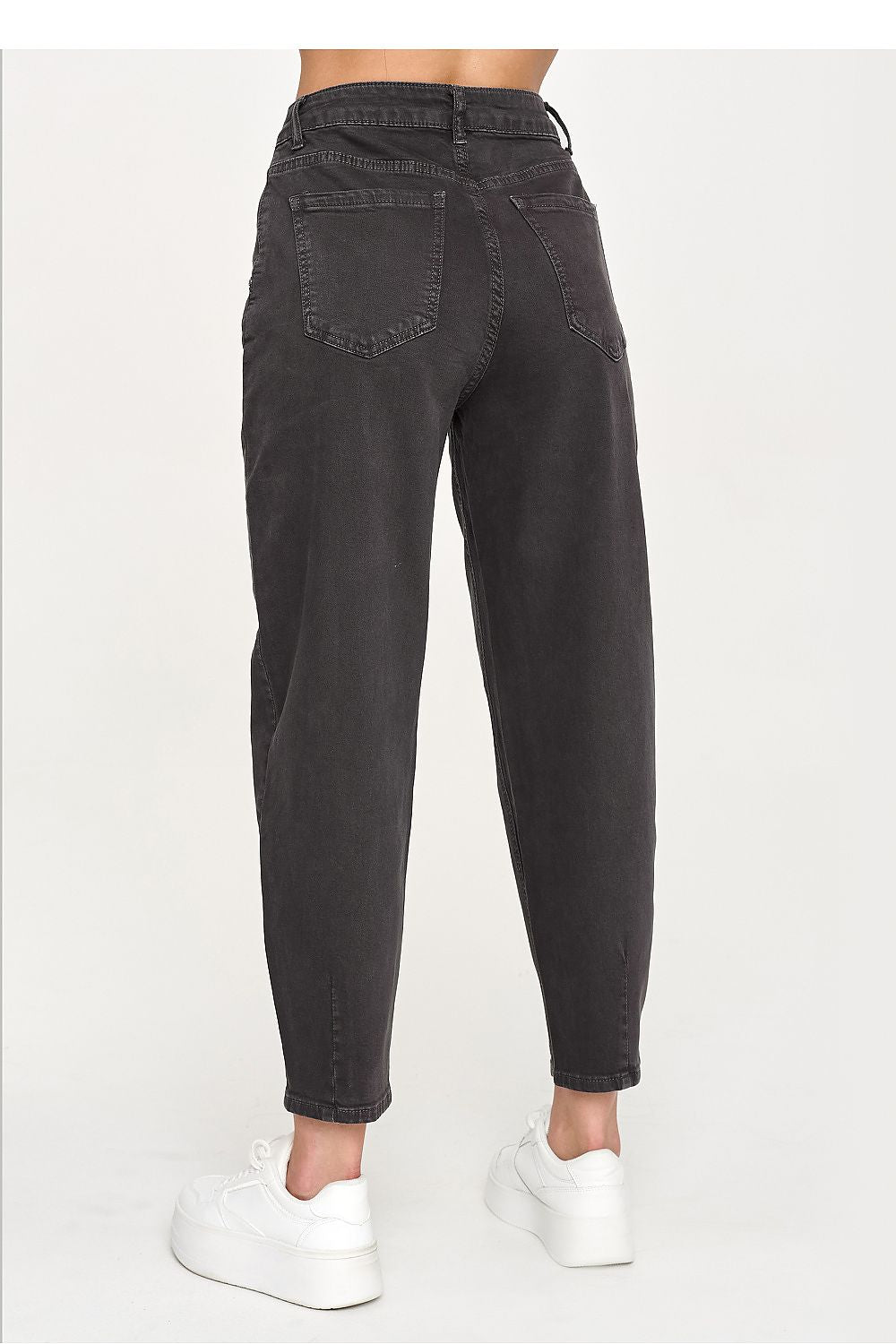 Jean model 231013 Makadamia