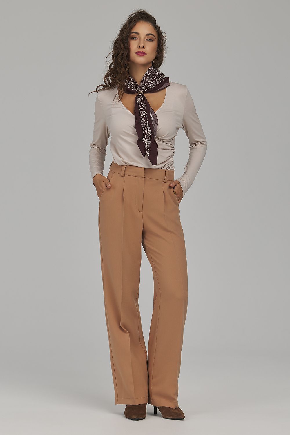 Pantalon femme model 230988 Nife