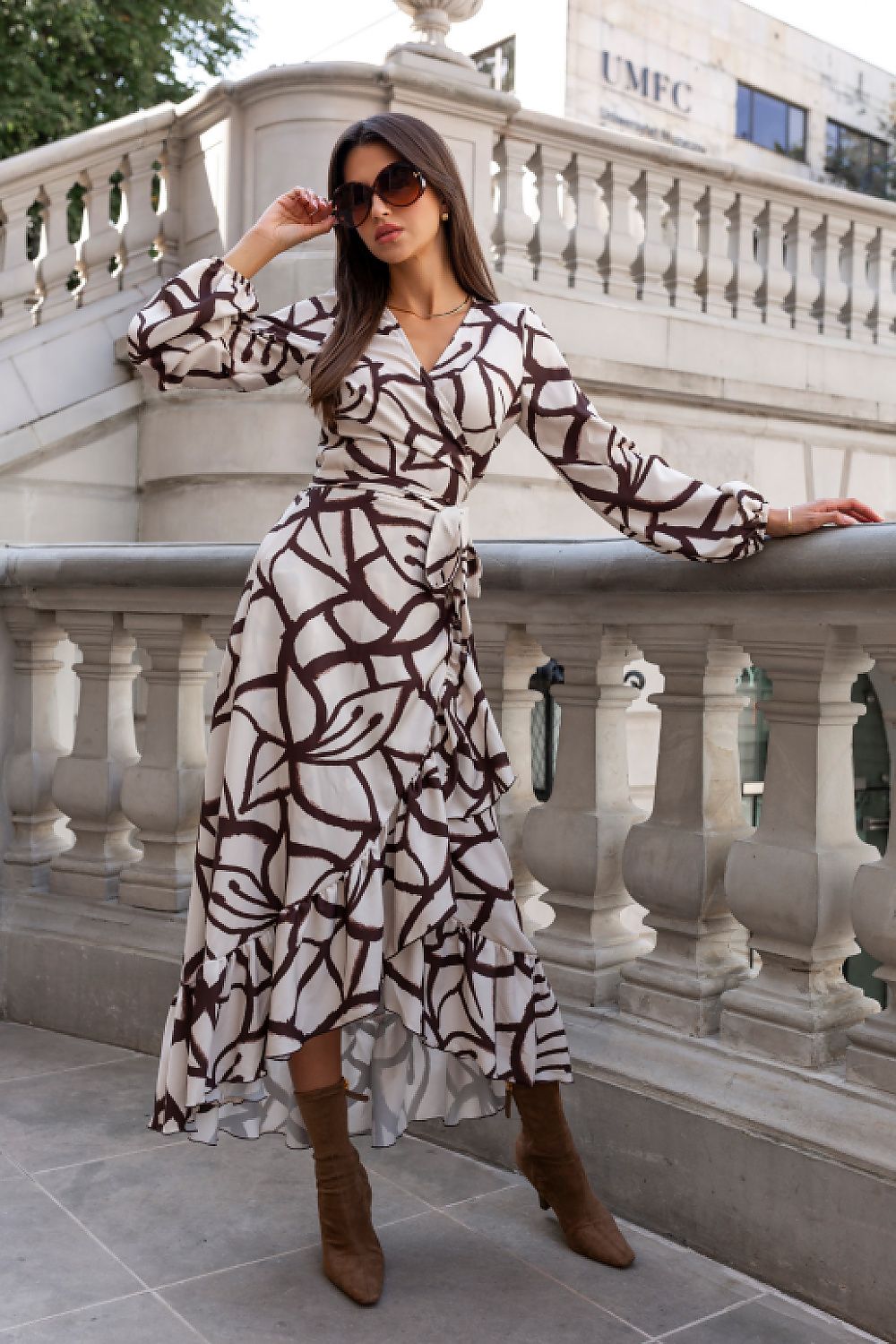  Robe de jour model 231355 LaBalancia 