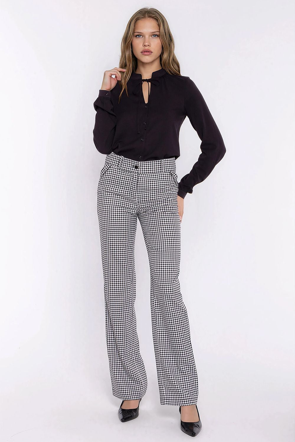Pantalon femme model 231674 Nife