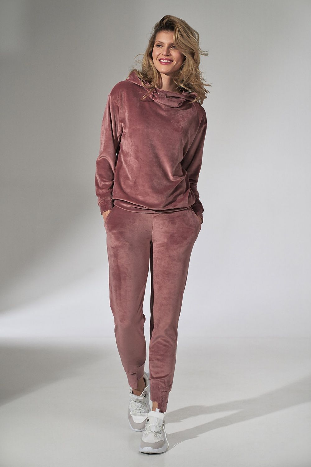  Pantalon survêtement model 151803 Figl 