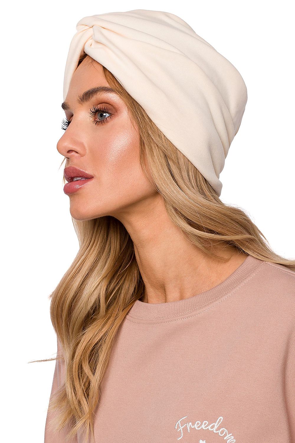 Bonnet model 153589 Moe