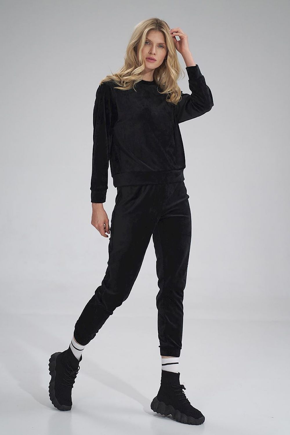 Pantalon survêtement model 154664 Figl