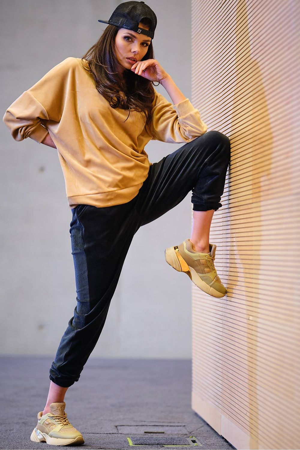 Pantalon survêtement model 155469 awama