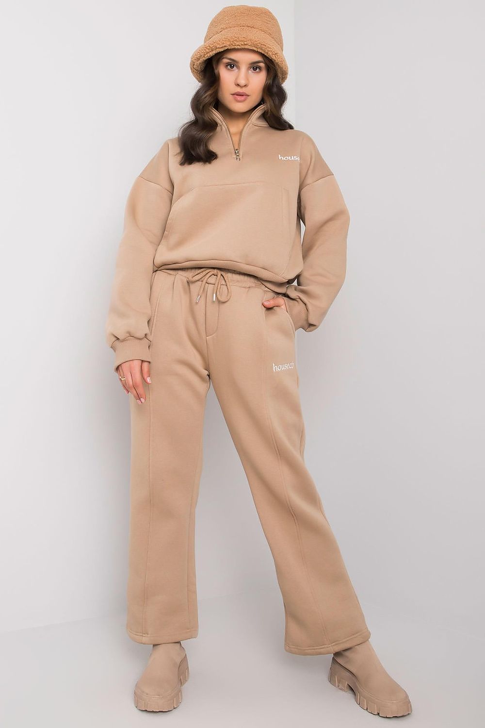 L`ensemble model 160787 Ex Moda