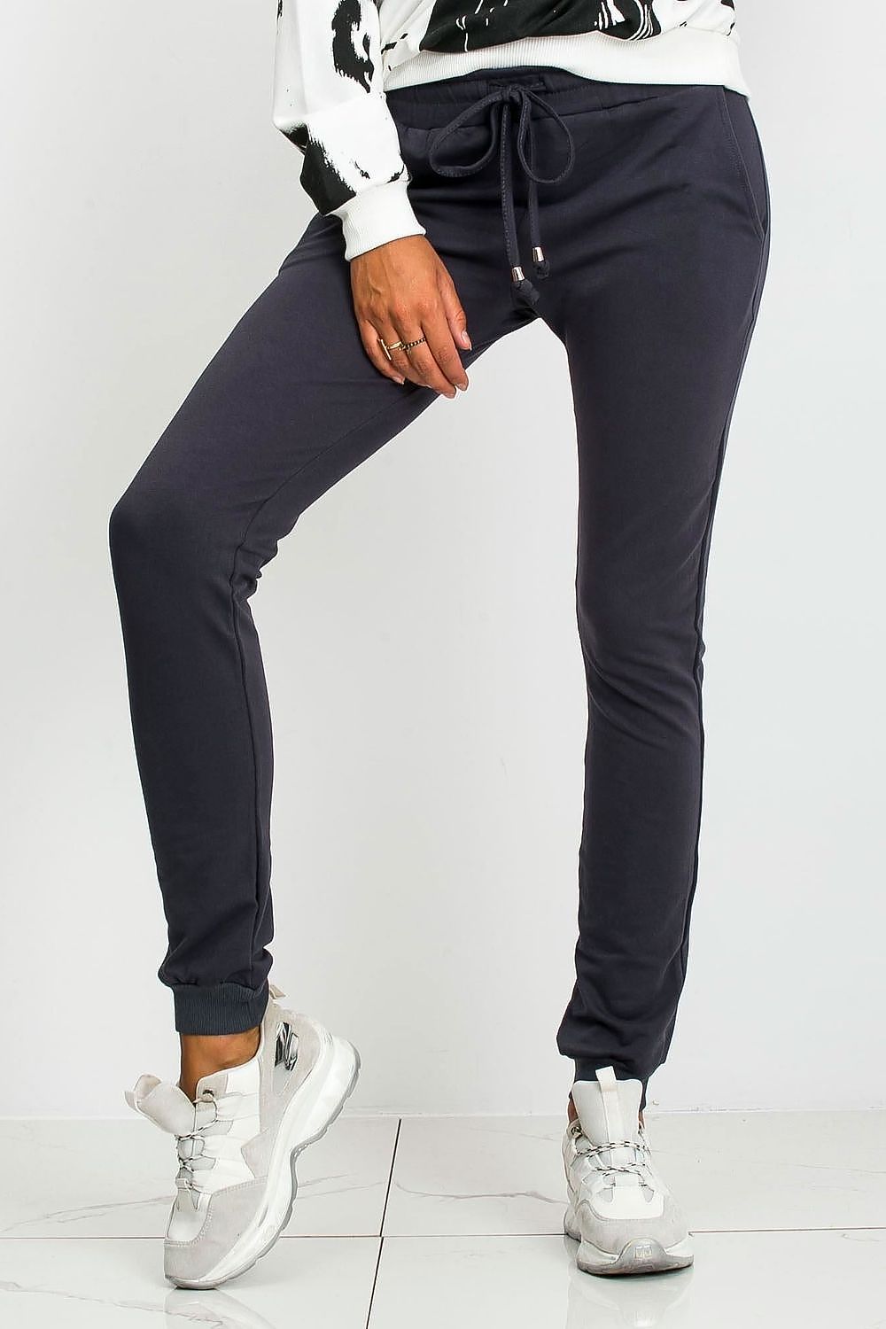  Pantalon survêtement model 161326 BFG 