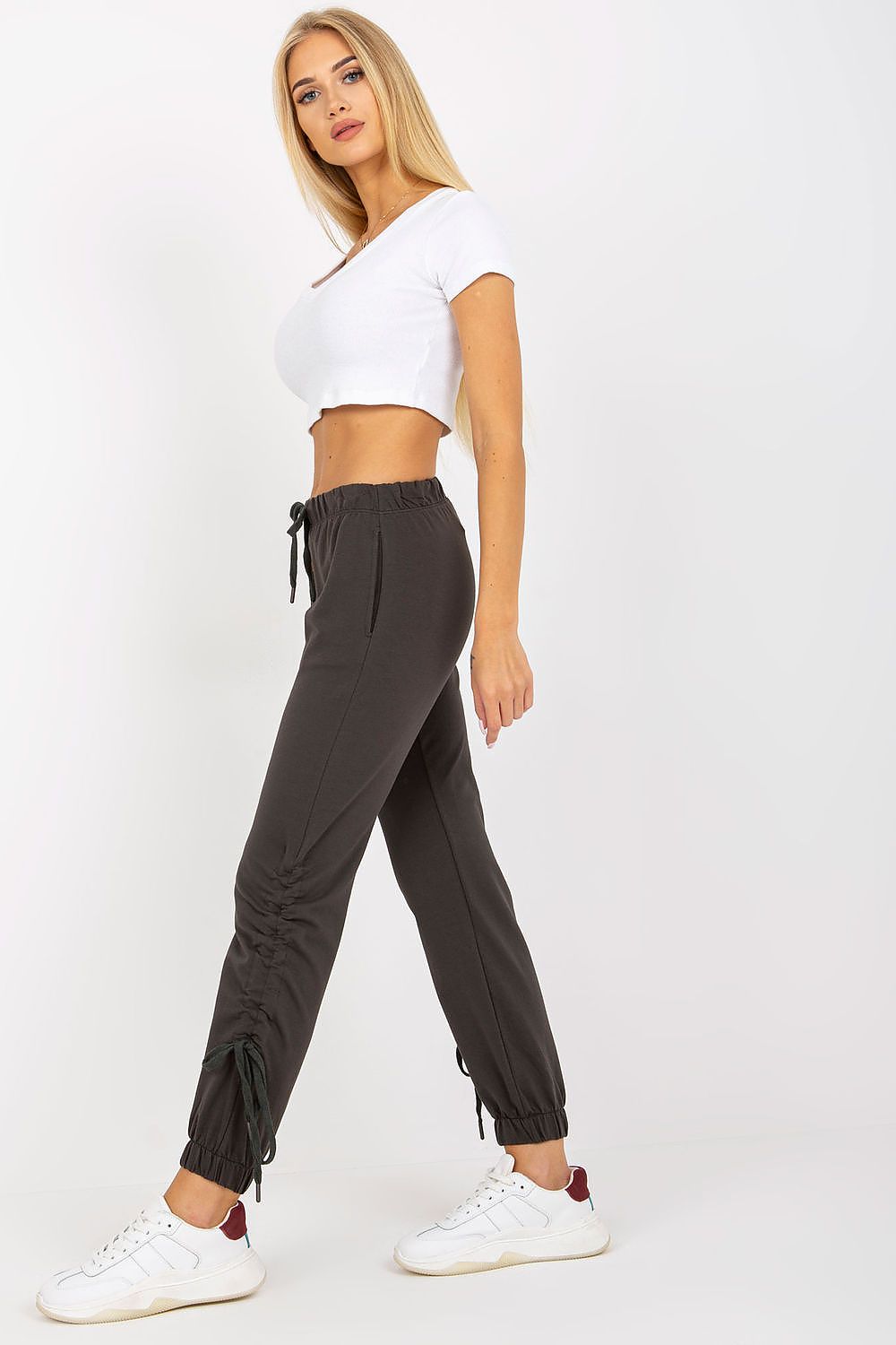 Pantalon survêtement model 166715 Relevance