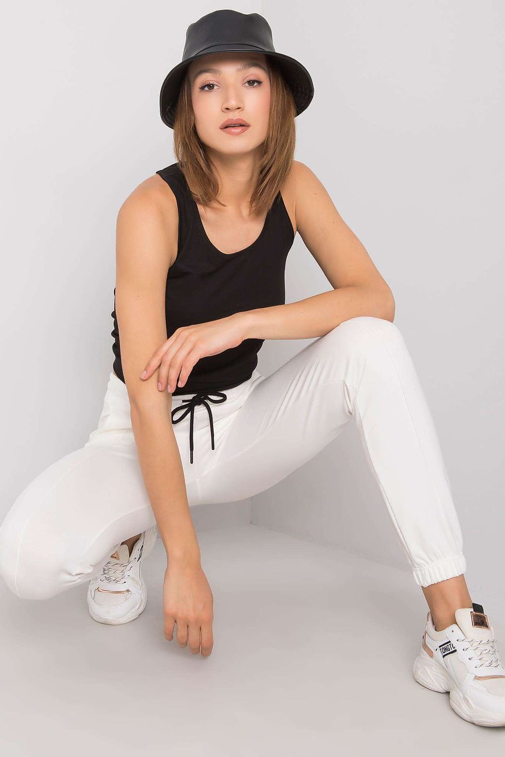  Pantalon femme model 168891 Rue Paris 