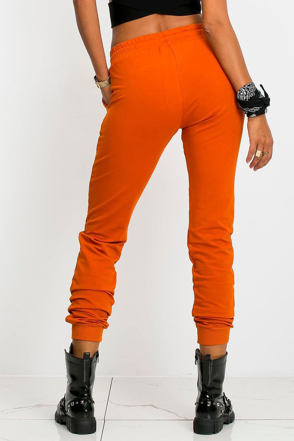  Pantalon survêtement model 169766 BFG 
