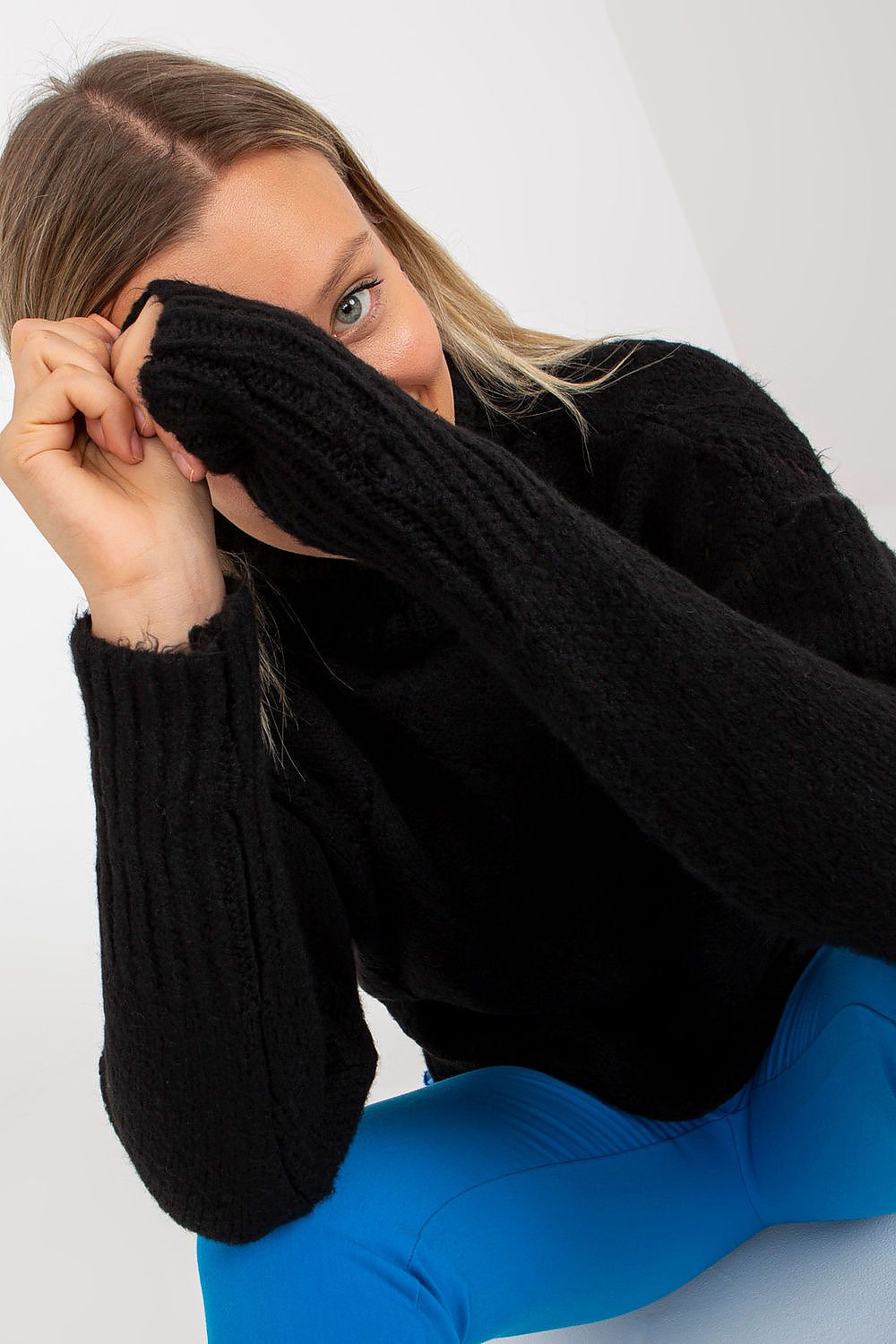  Col roulé model 170775 Rue Paris 