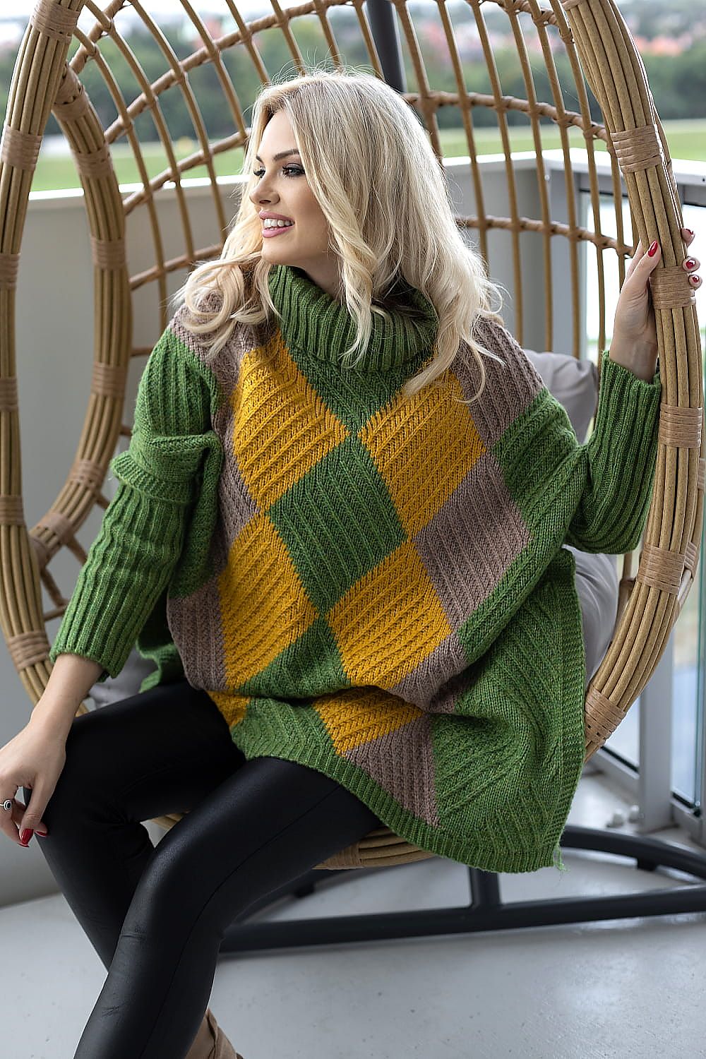 Col roulé model 171302 PeeKaBoo