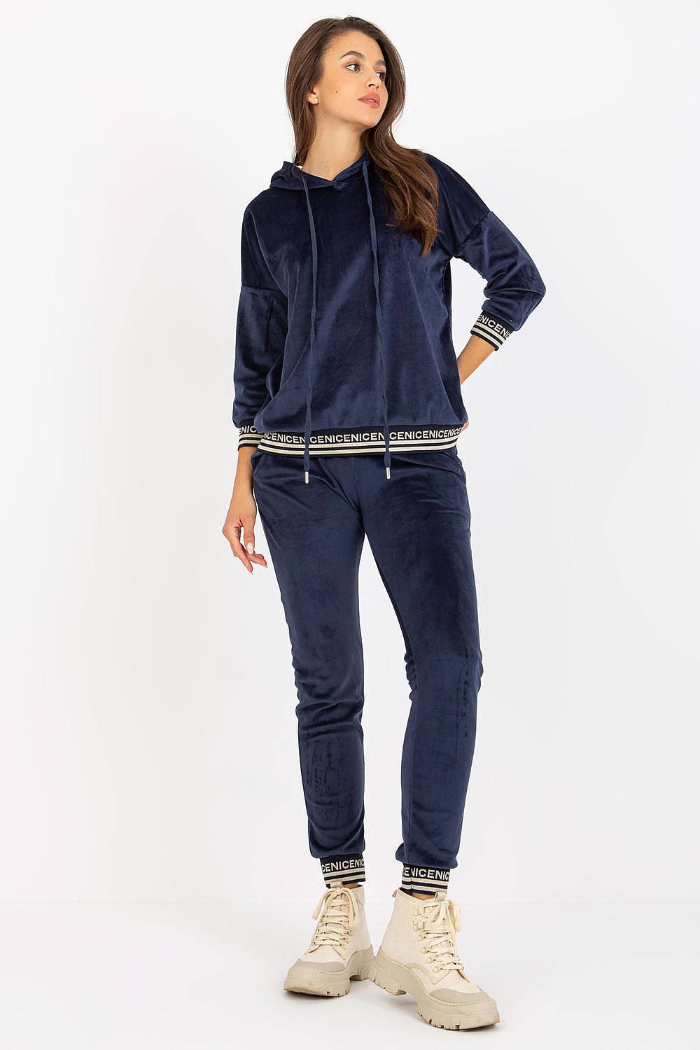 L`ensemble model 172688 Relevance