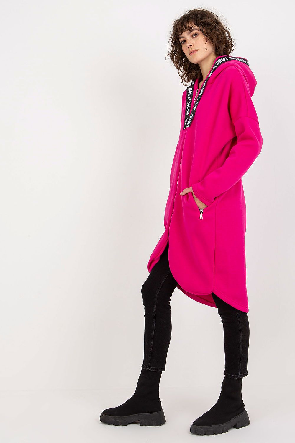 Sweatshirt model 174826 Relevance