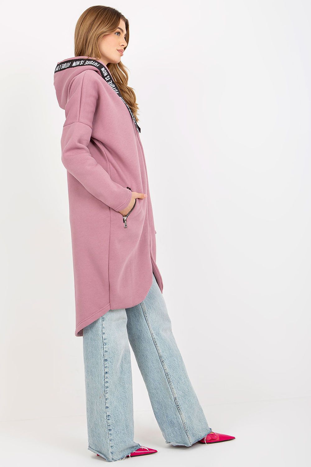Sweatshirt model 174826 Relevance