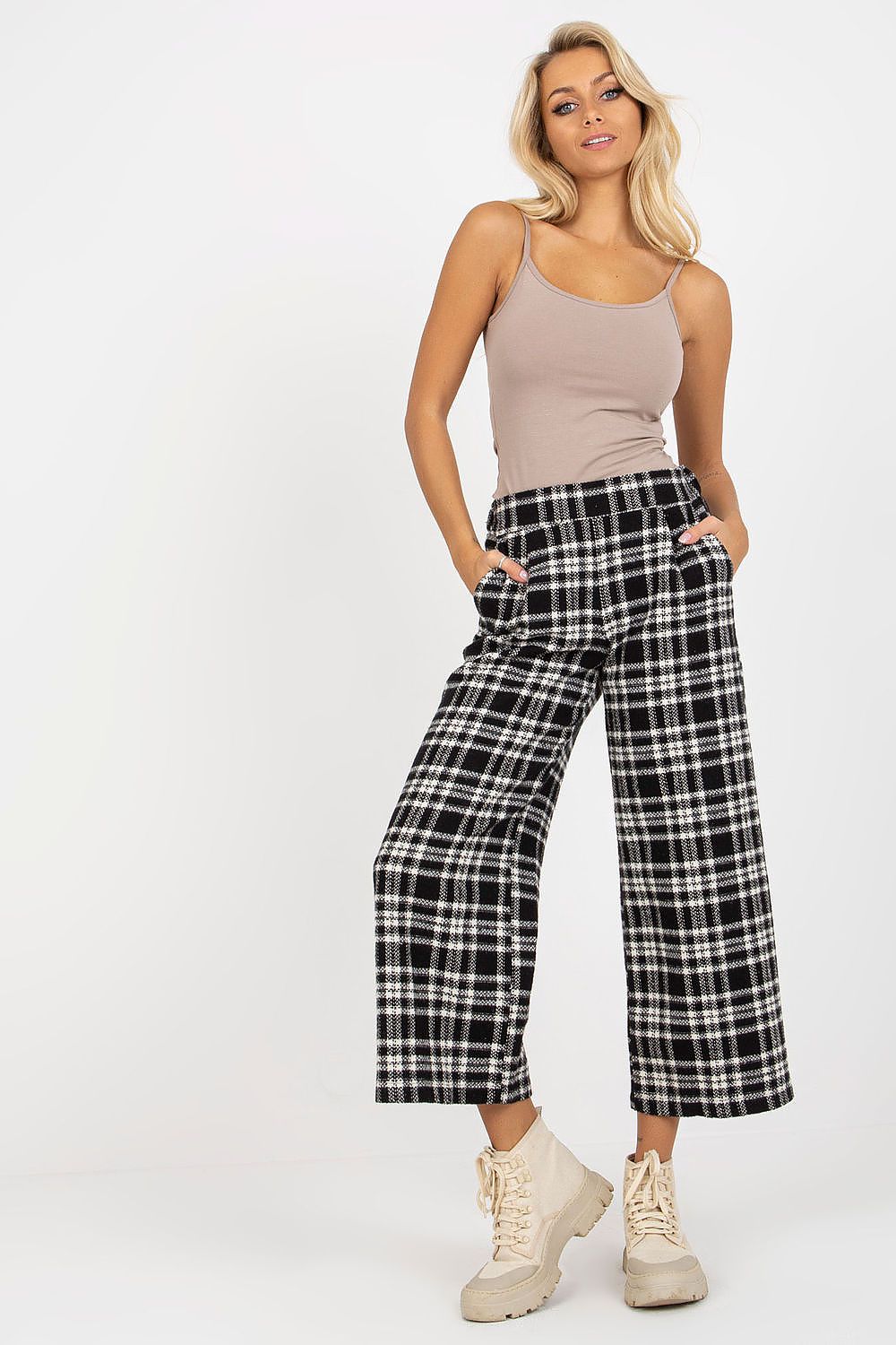  Pantalon femme model 174997 Lakerta 