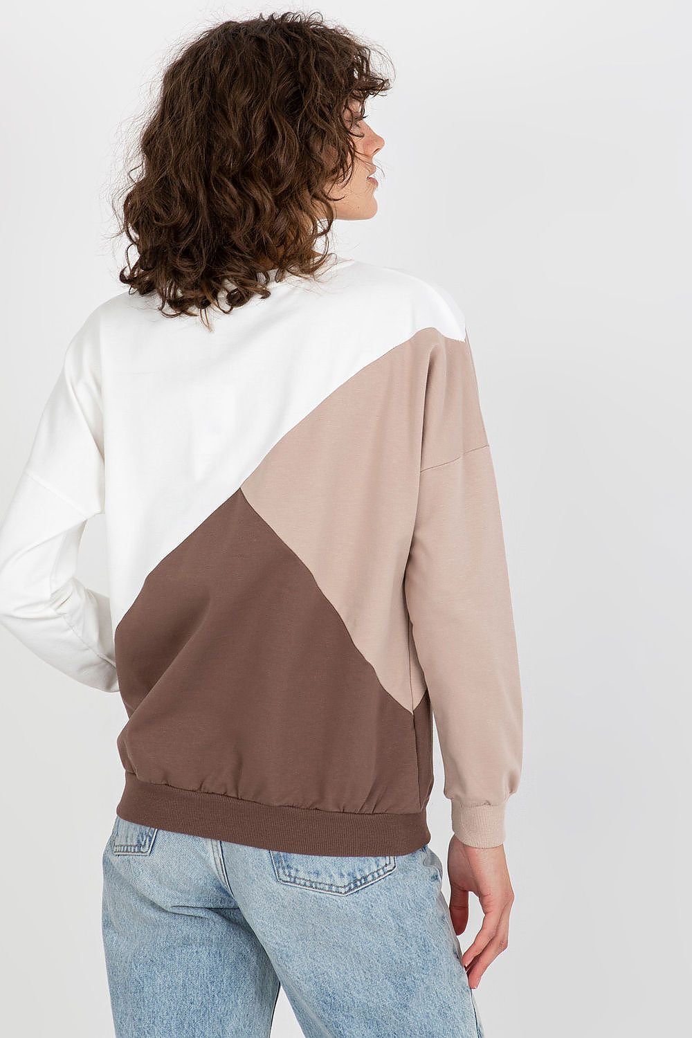Sweatshirt model 175191 Relevance