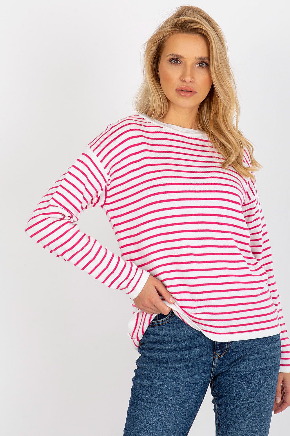 Chandail model 175751 Rue Paris