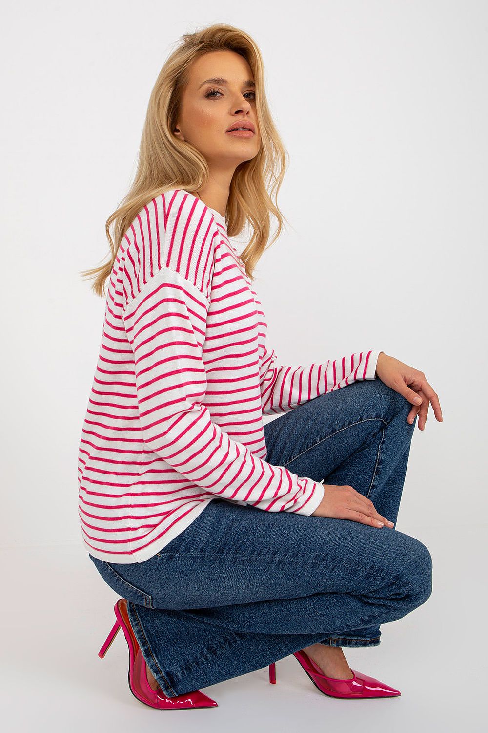 Chandail model 175751 Rue Paris
