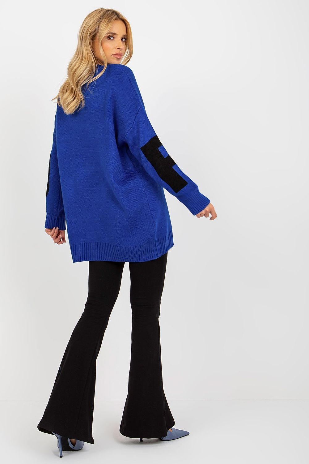 Chandail model 175757 Rue Paris