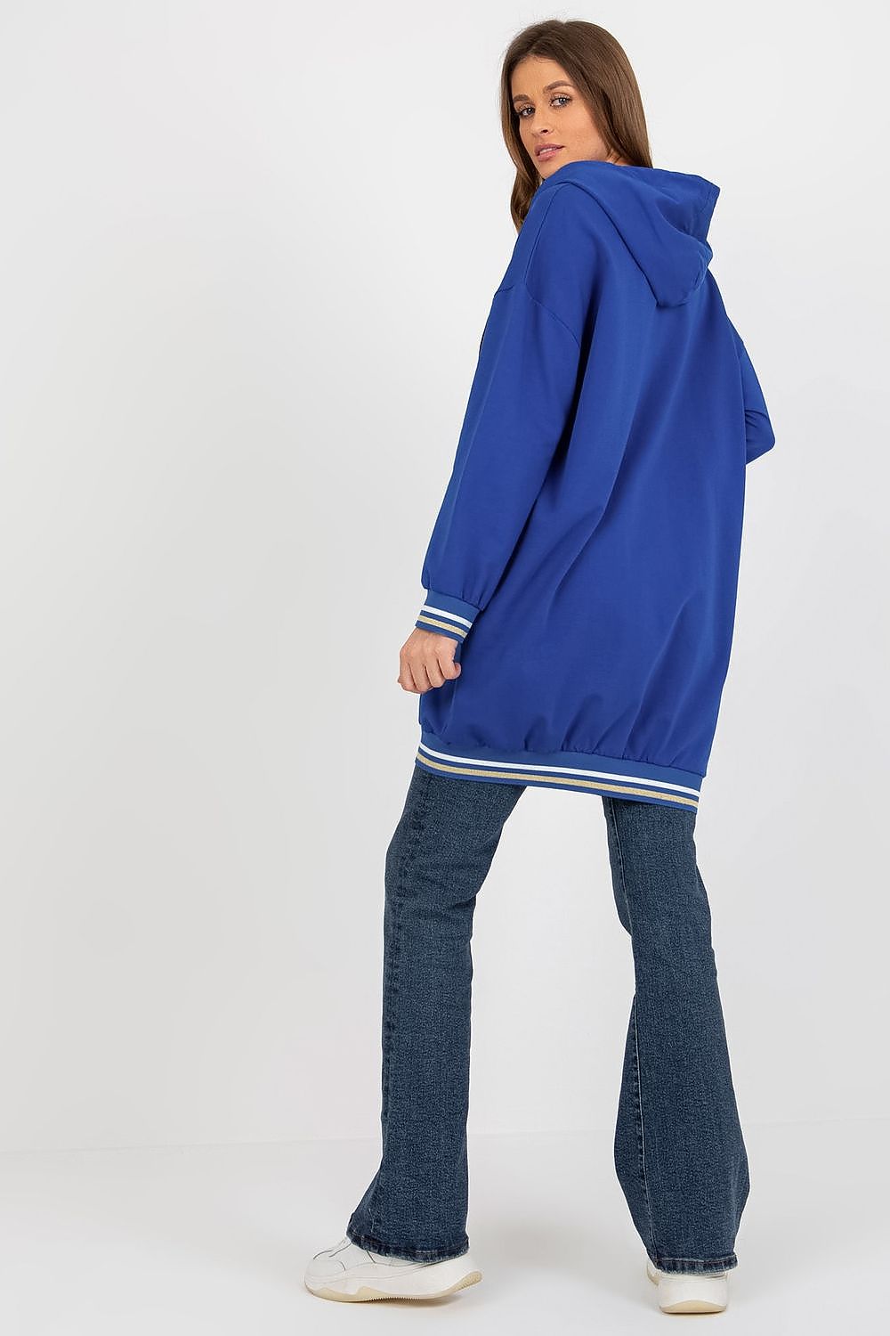 Sweatshirt model 176360 Relevance