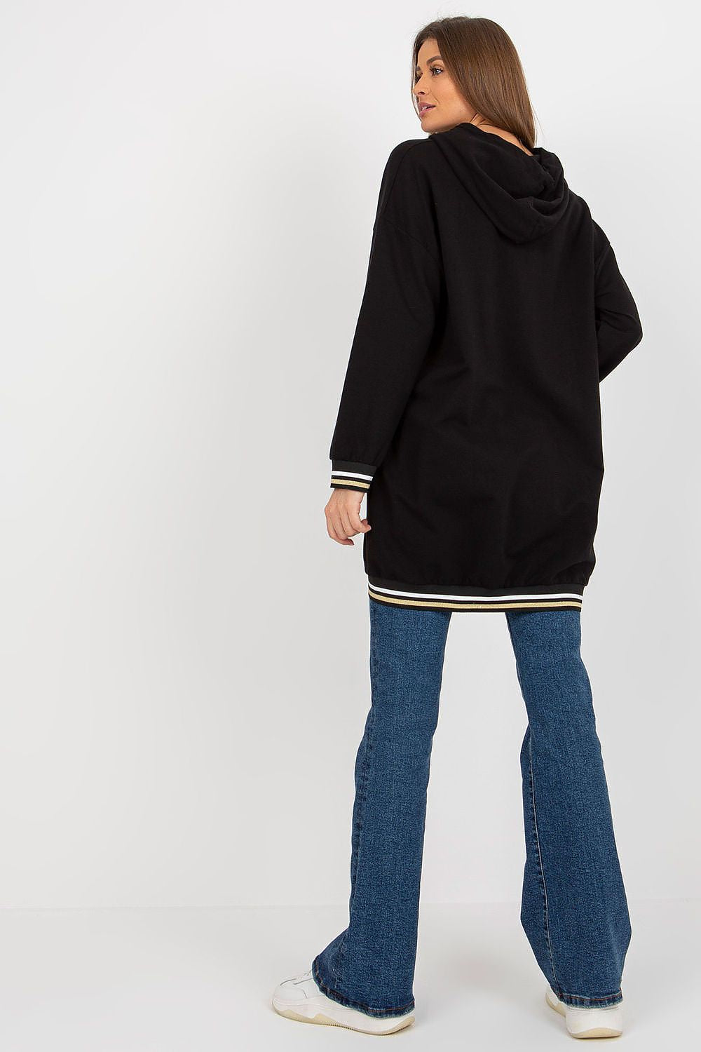 Sweatshirt model 176360 Relevance