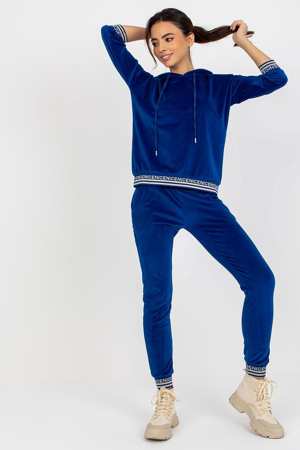 L`ensemble model 172688 Relevance