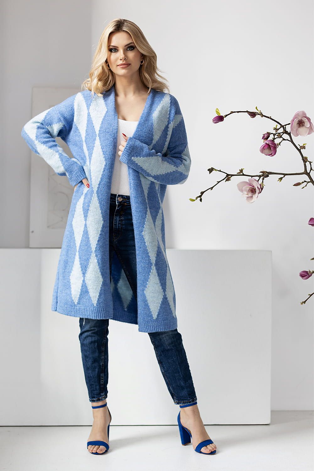 Cardigan model 178642 PeeKaBoo