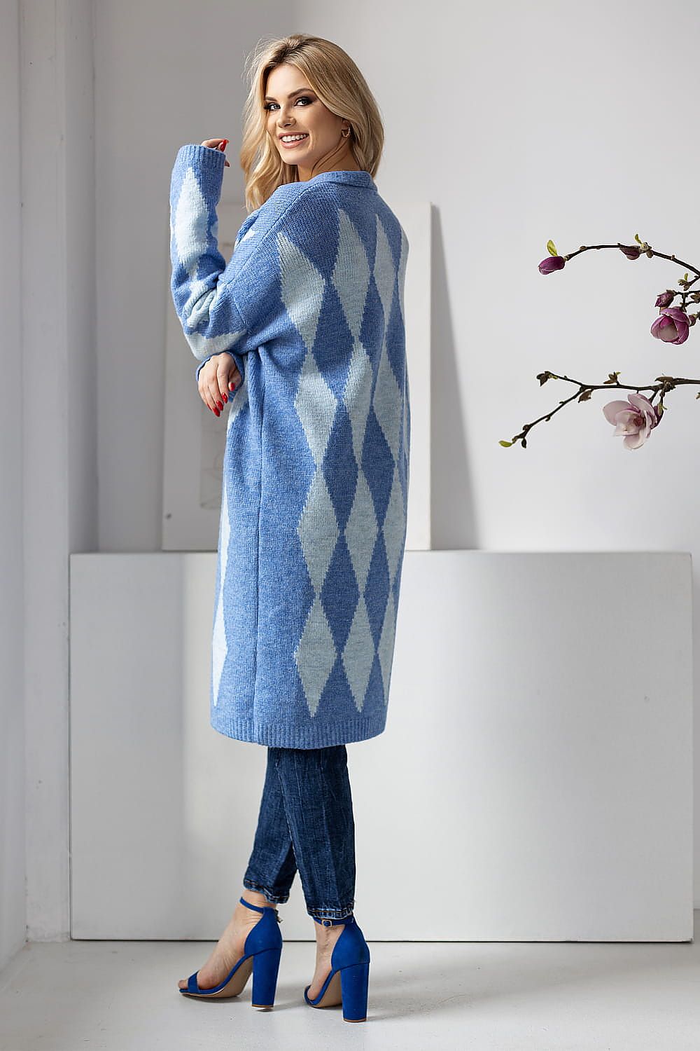 Cardigan model 178642 PeeKaBoo