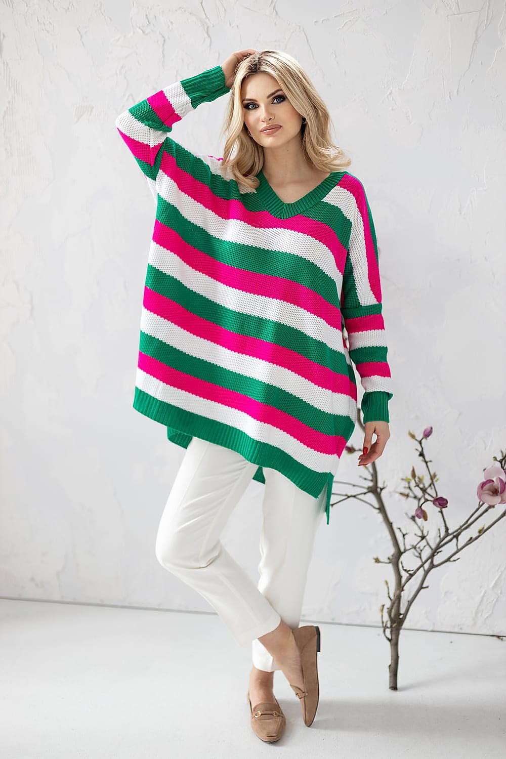 Chandail model 178645 PeeKaBoo