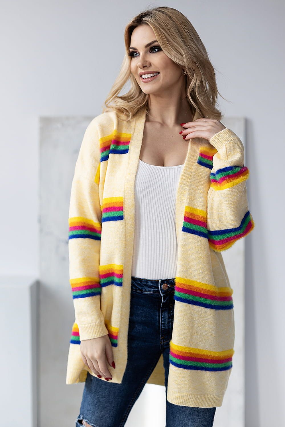 Cardigan model 178648 PeeKaBoo