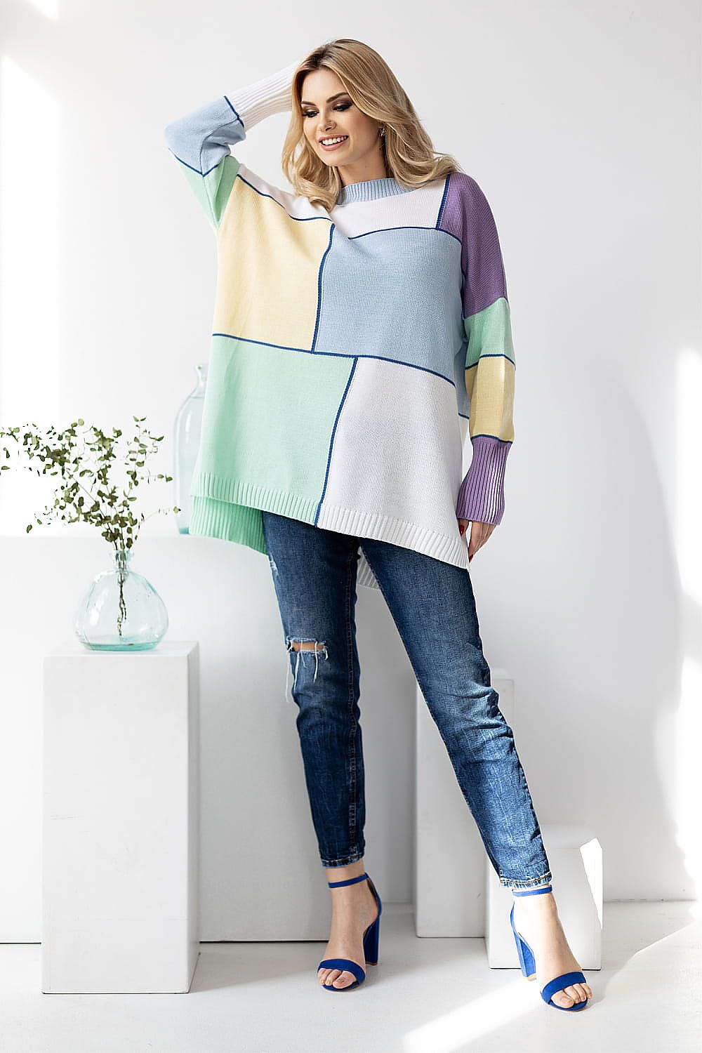  Chandail model 178651 PeeKaBoo 
