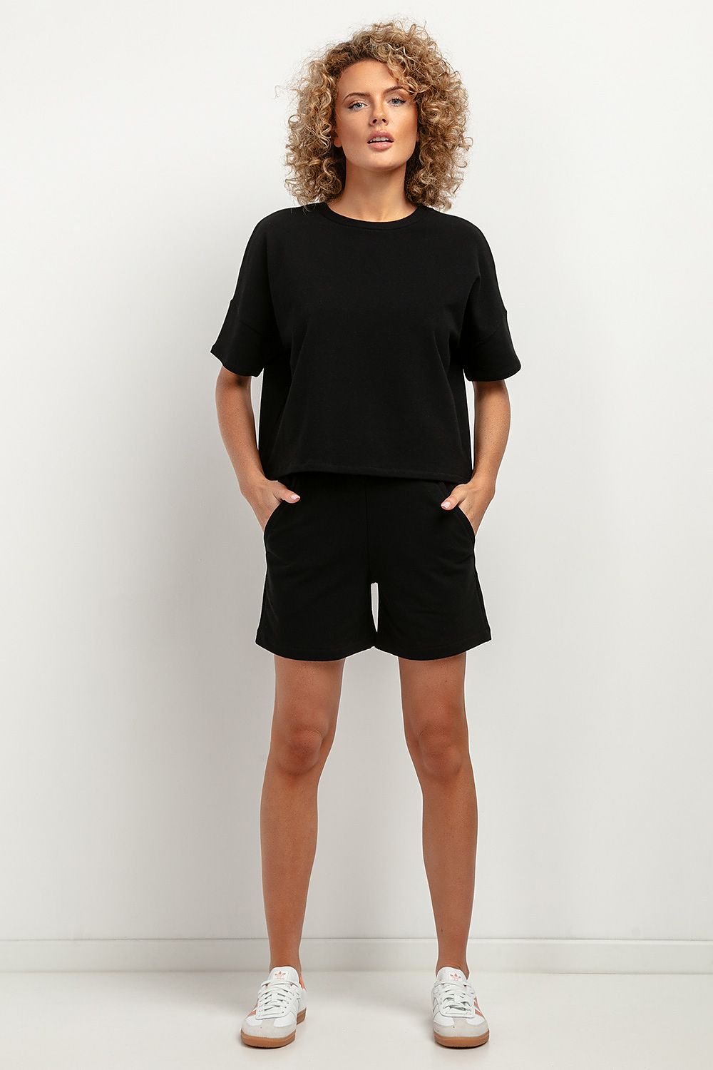Shorts model 183179 Tessita