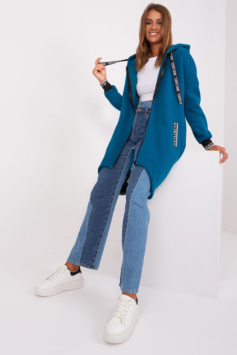 Sweatshirt model 185931 Relevance