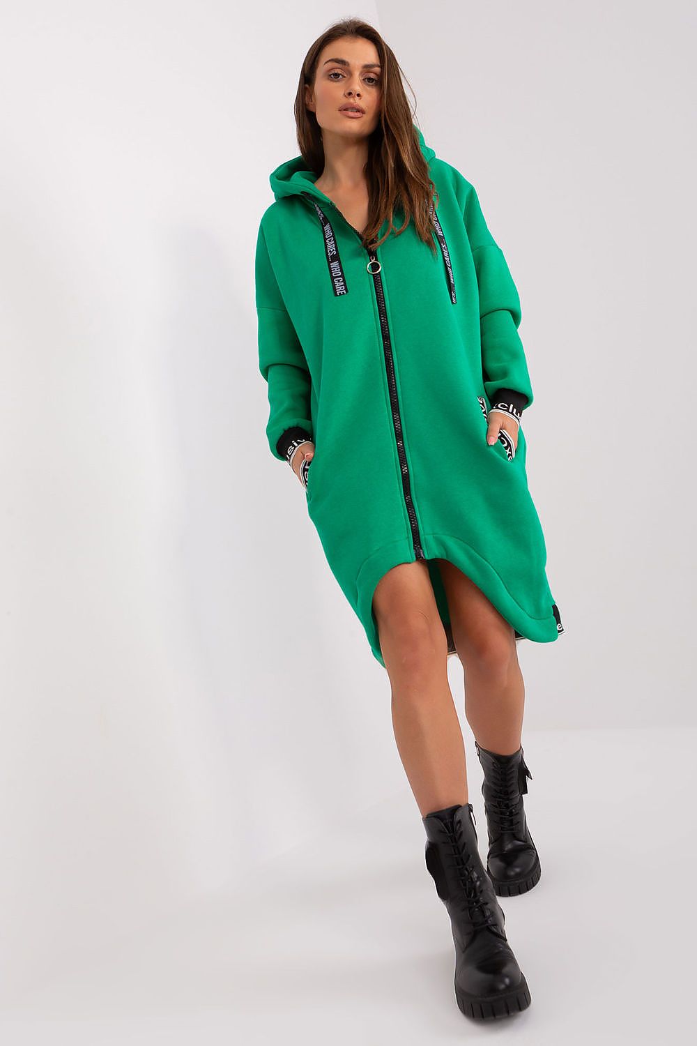 Sweatshirt model 185931 Relevance