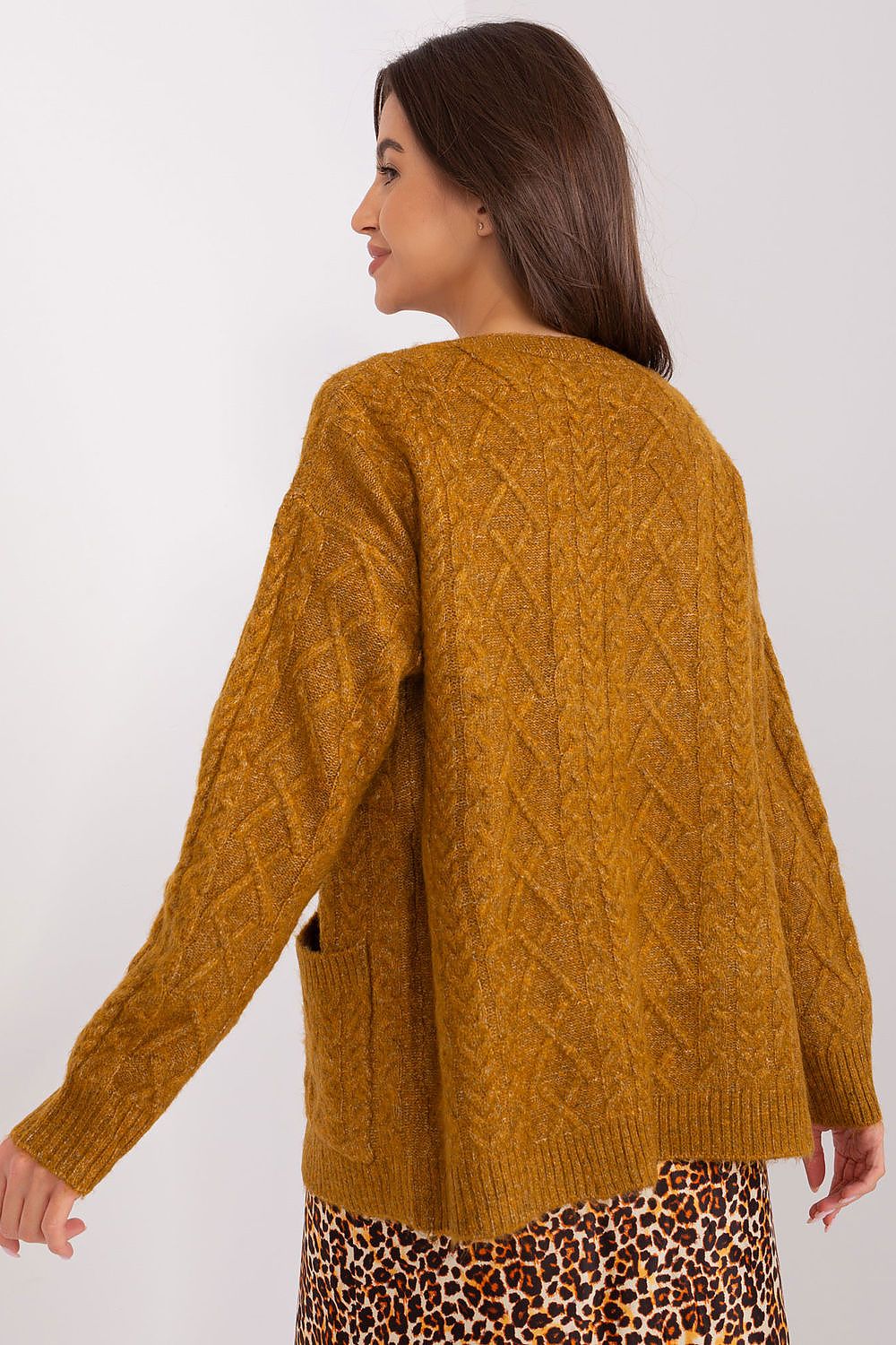 Cardigan model 186745 AT