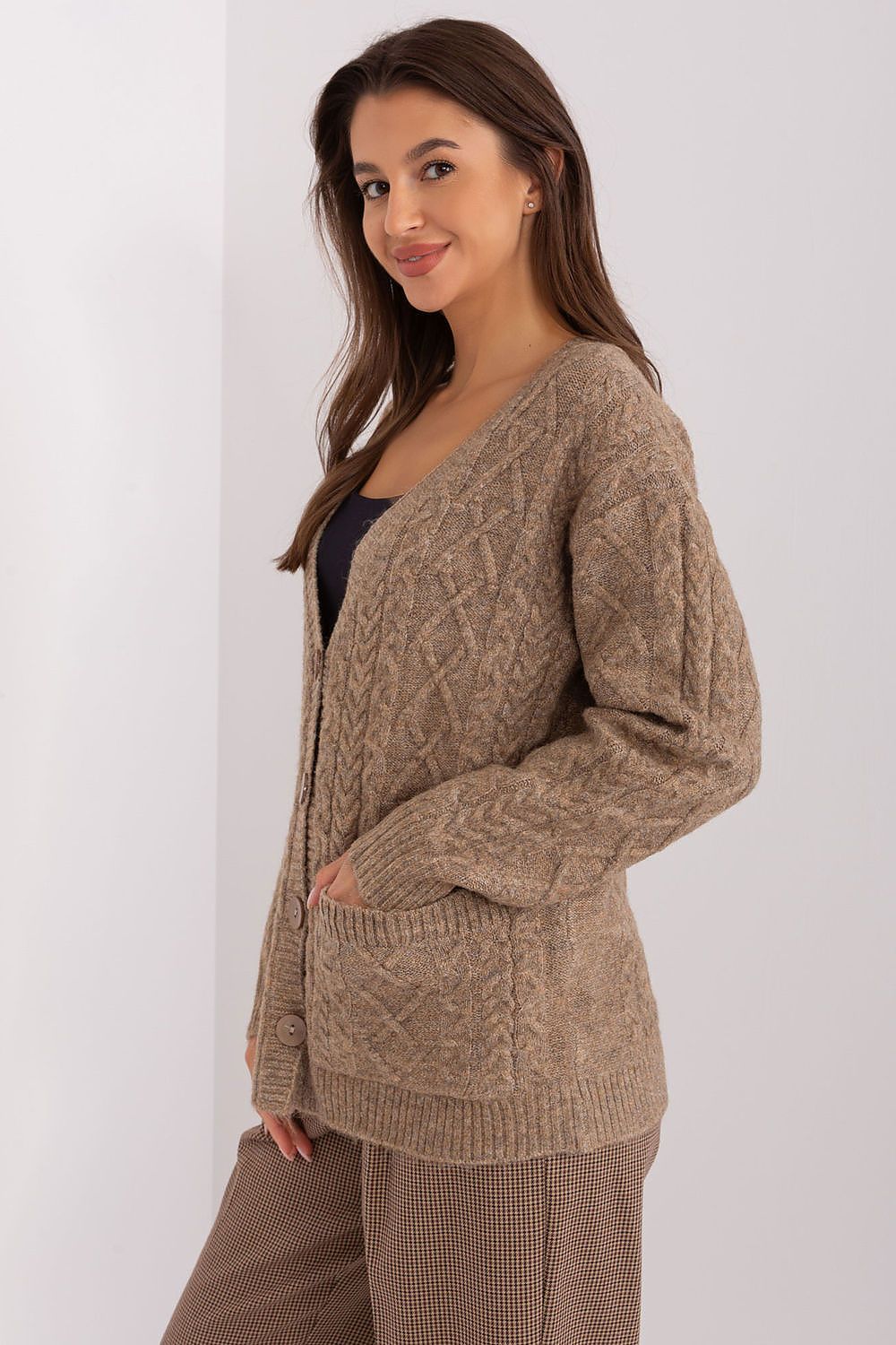 Cardigan model 186745 AT