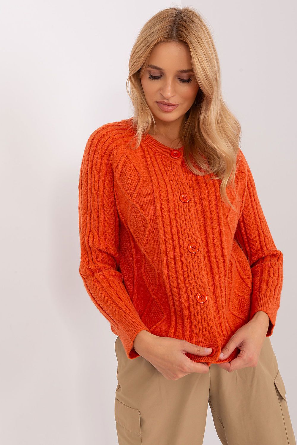 Cardigan model 186809 AT