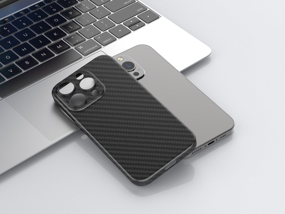 Techancy Capa Para Telemóvel Ultra Fina Em Fibra De Carbono KX5603, Compatível Com Iphone 15 Pro Max, Material Pp De 0,5 Mm.