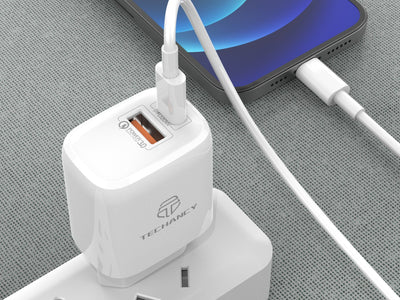 Techancy Carregador Branco De 20 W  TA2801, Compatível Com Pd E Qc3.0 Com Cabo Usb-C Branco De 1 M Para Lightning