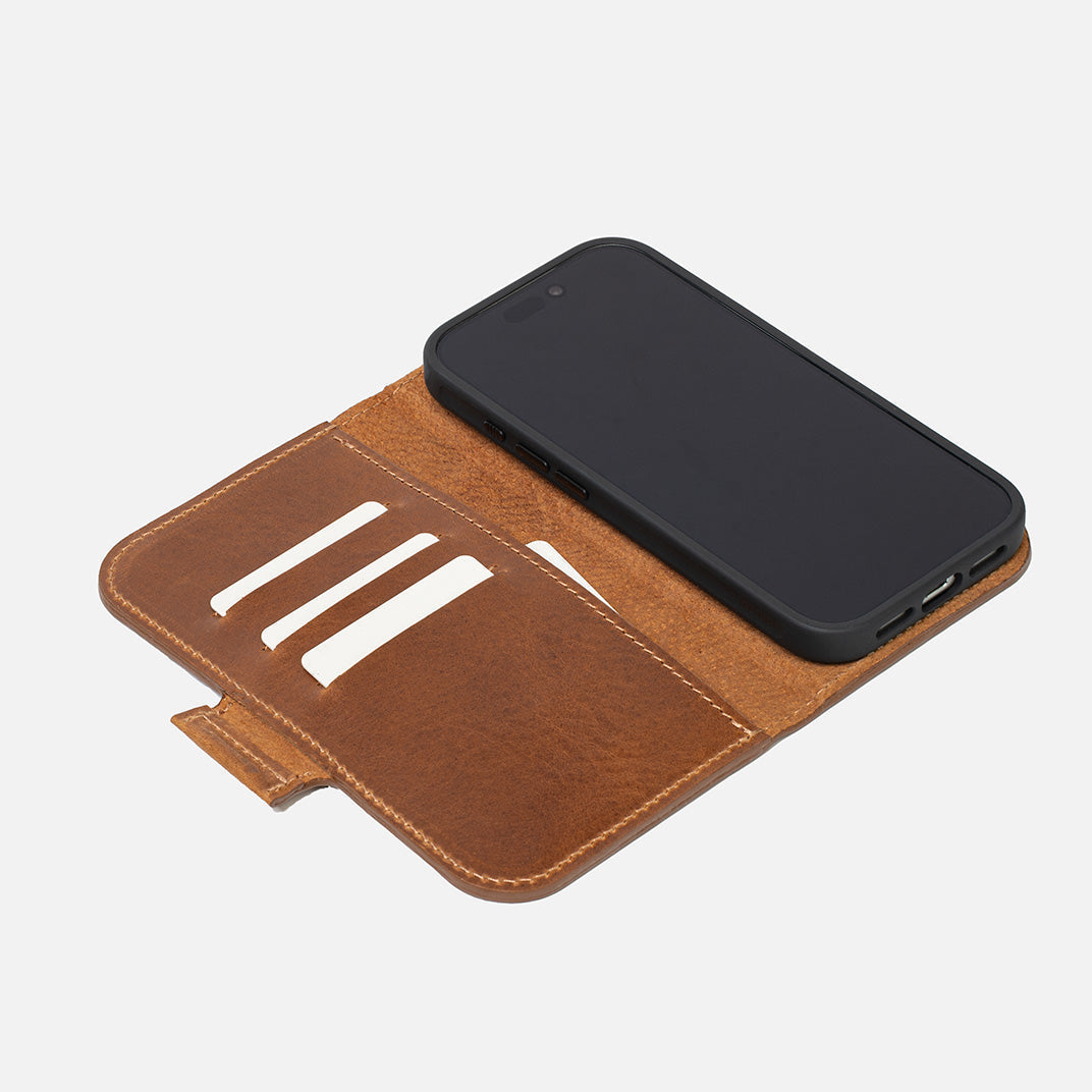 Classic 5.1 Leather Folio Case for iPhone 18 Series with MagSafe