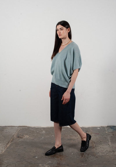 Pull col V manches chauve souris femme en cachemire vert d'eau - RIA 25